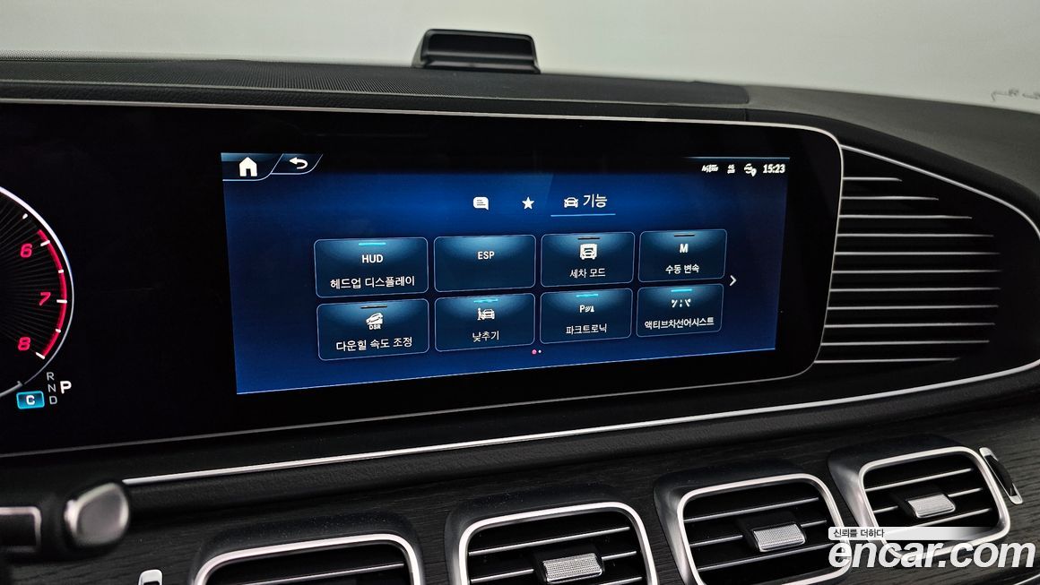 Mercedes-Benz GLE-Class 2025