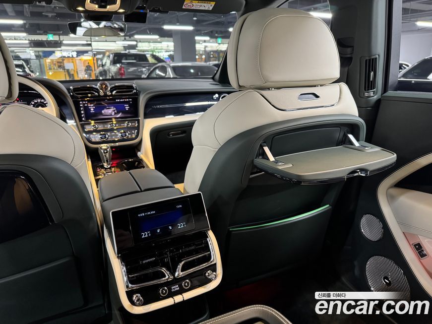 Bentley Bentayga 2024
