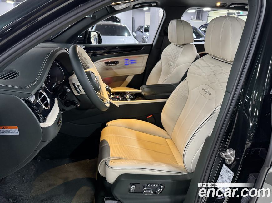 Bentley Bentayga 2024