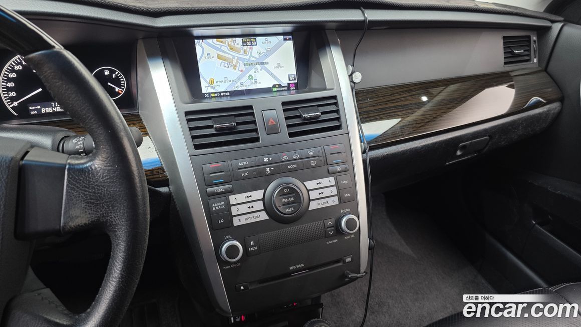 Renault-KoreaSamsung SM7 2010