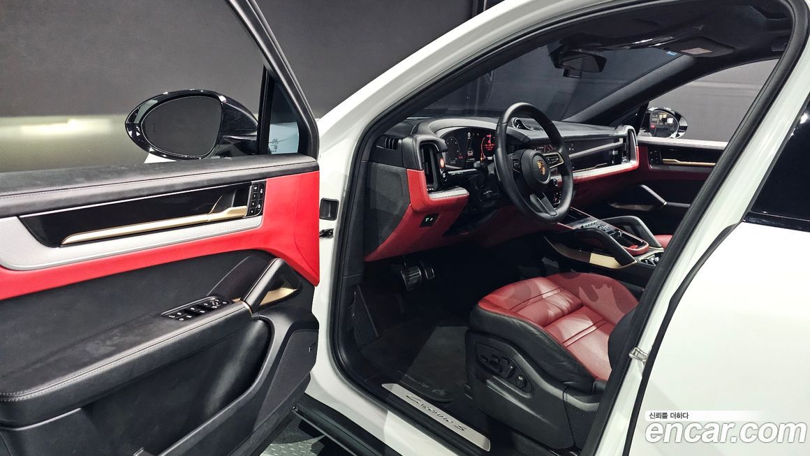 Porsche Cayenne 2025