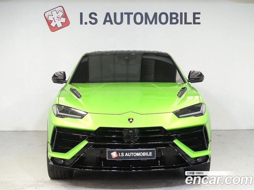 Lamborghini Urus 2024