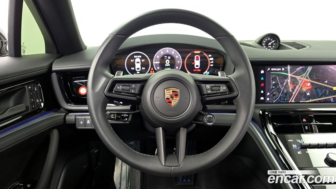 Porsche Panamera 2025