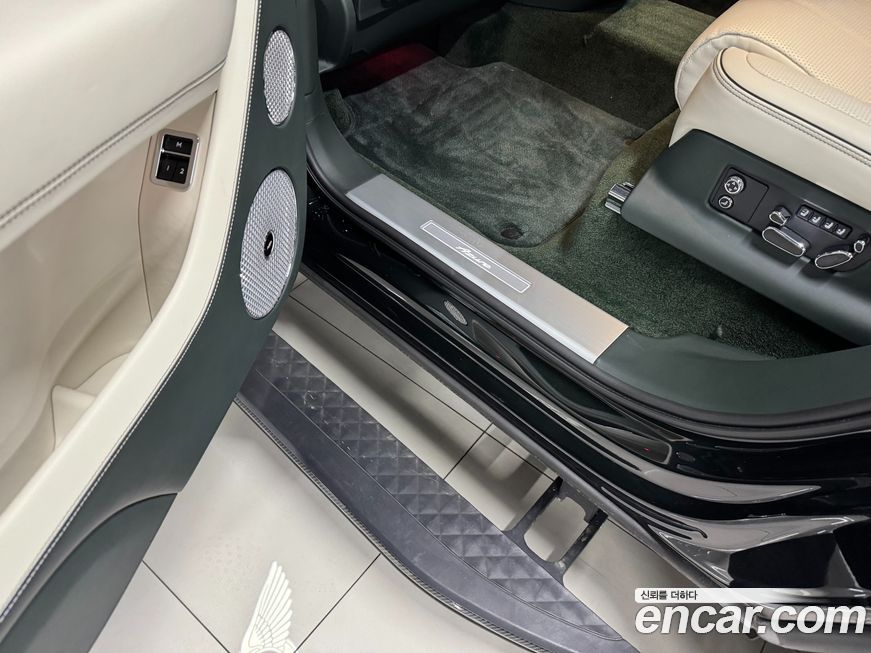 Bentley Bentayga 2024