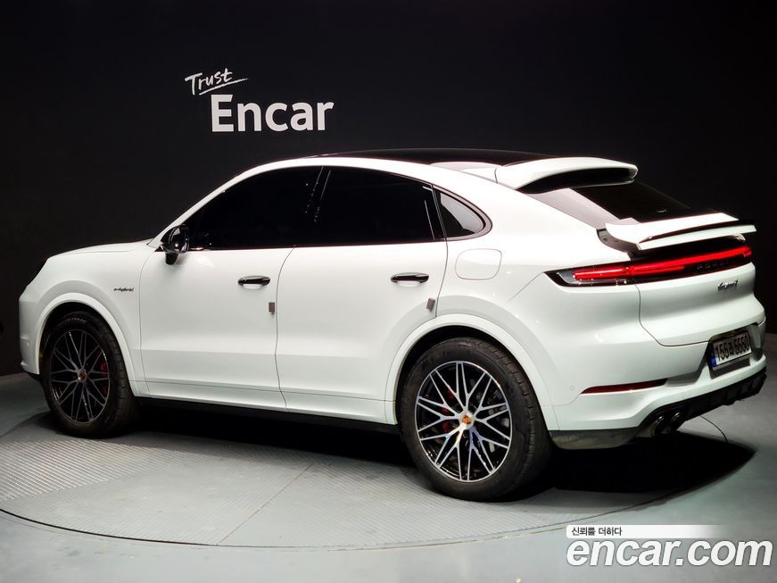 Porsche Cayenne 2025