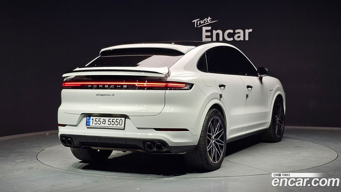 Porsche Cayenne 2025