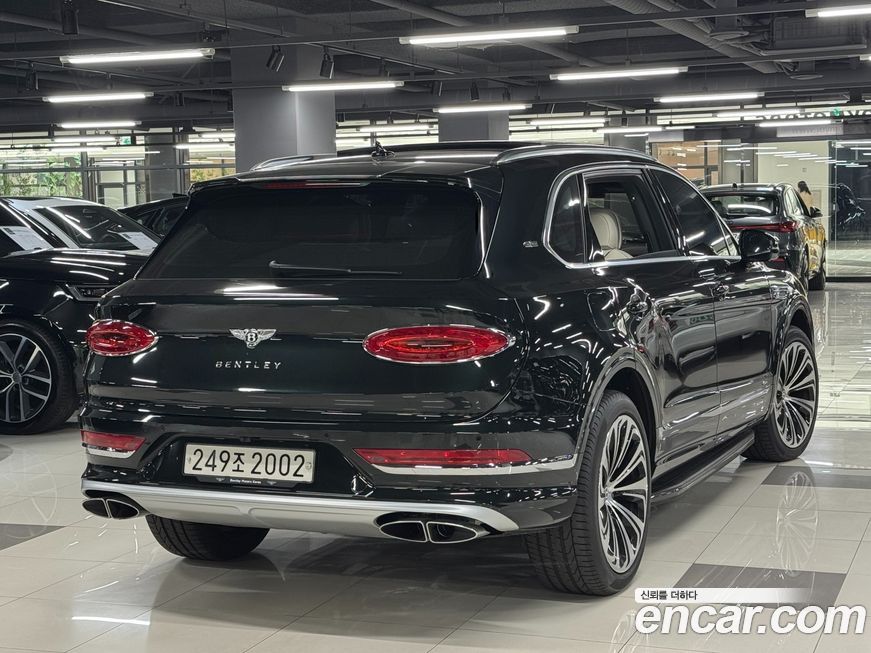 Bentley Bentayga 2024