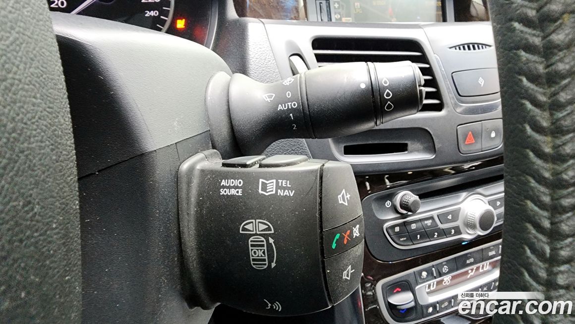 Renault-KoreaSamsung SM5  2012