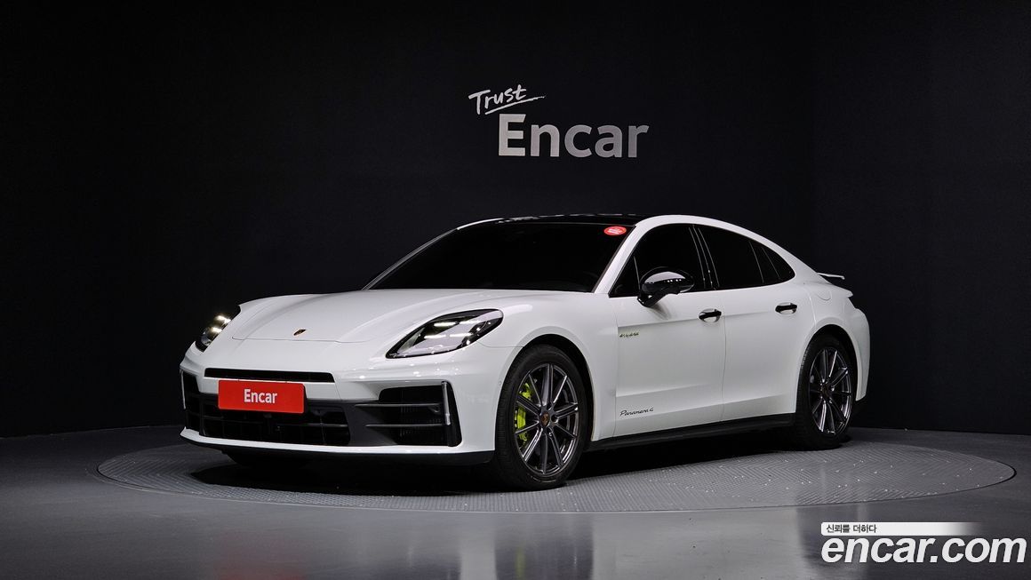 Porsche Panamera 2025