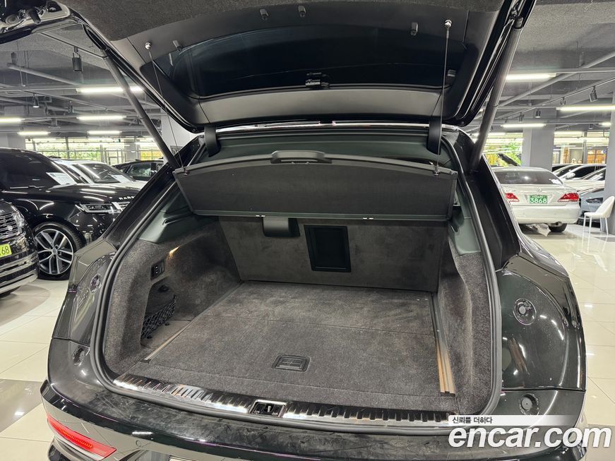 Bentley Bentayga 2024