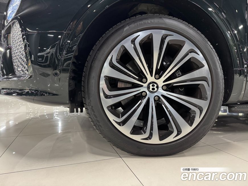 Bentley Bentayga 2024