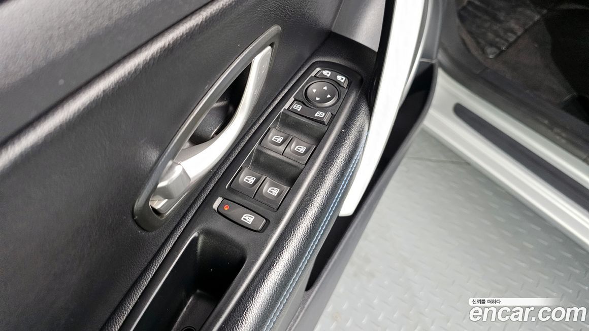 Renault-KoreaSamsung SM3 2012