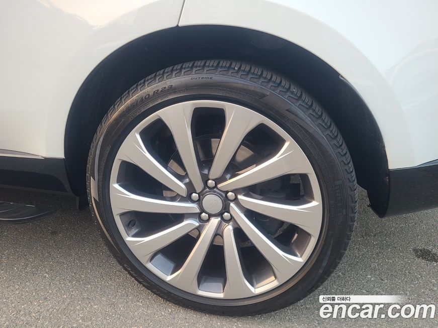 Land Rover Range Rover 2023