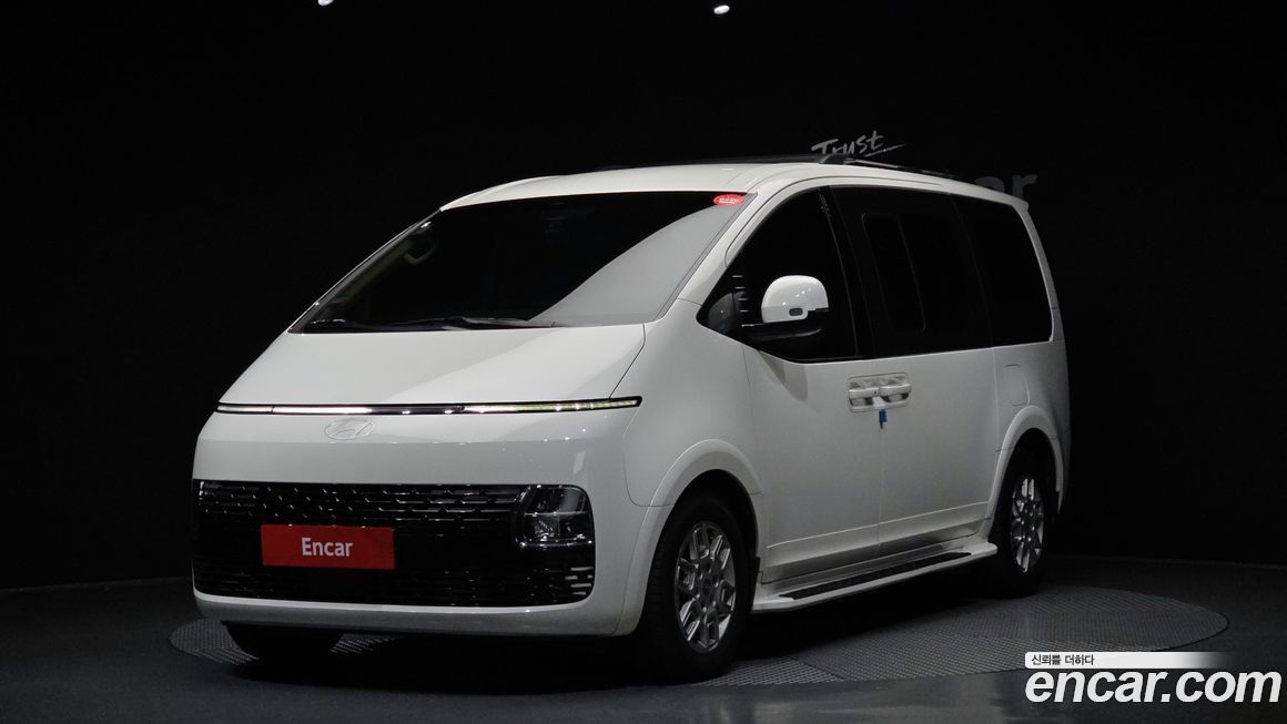 Hyundai Staria 2025