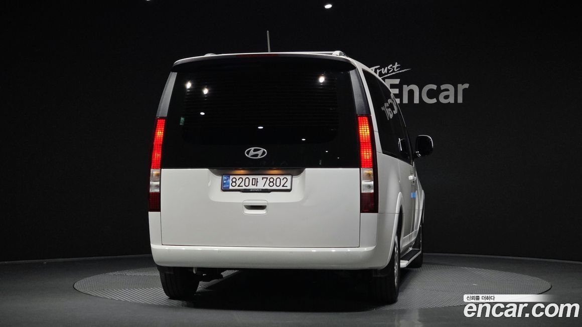 Hyundai Staria 2025