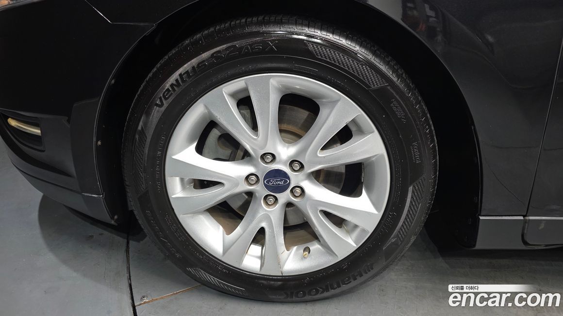 Ford Taurus 2011