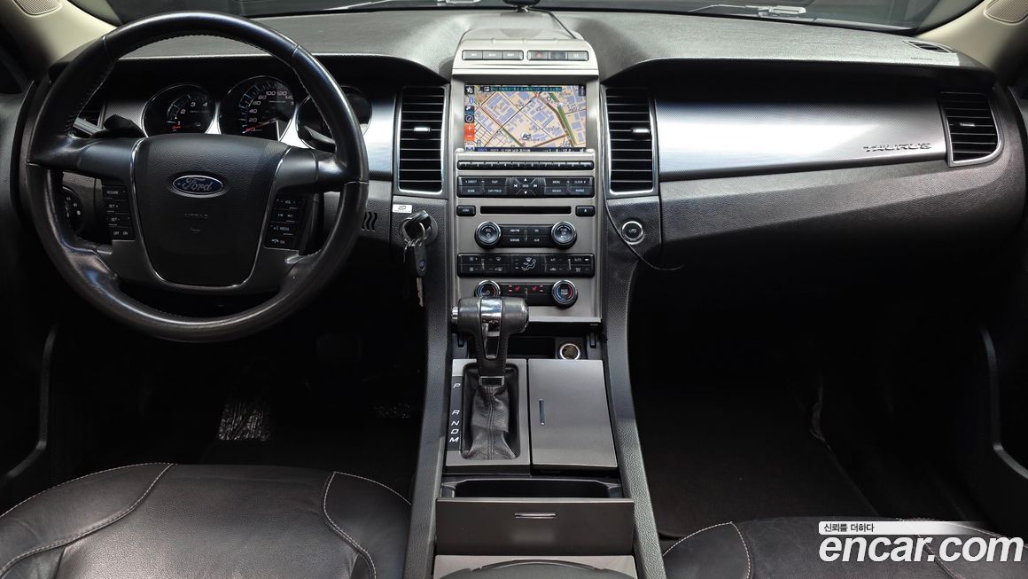 Ford Taurus 2011