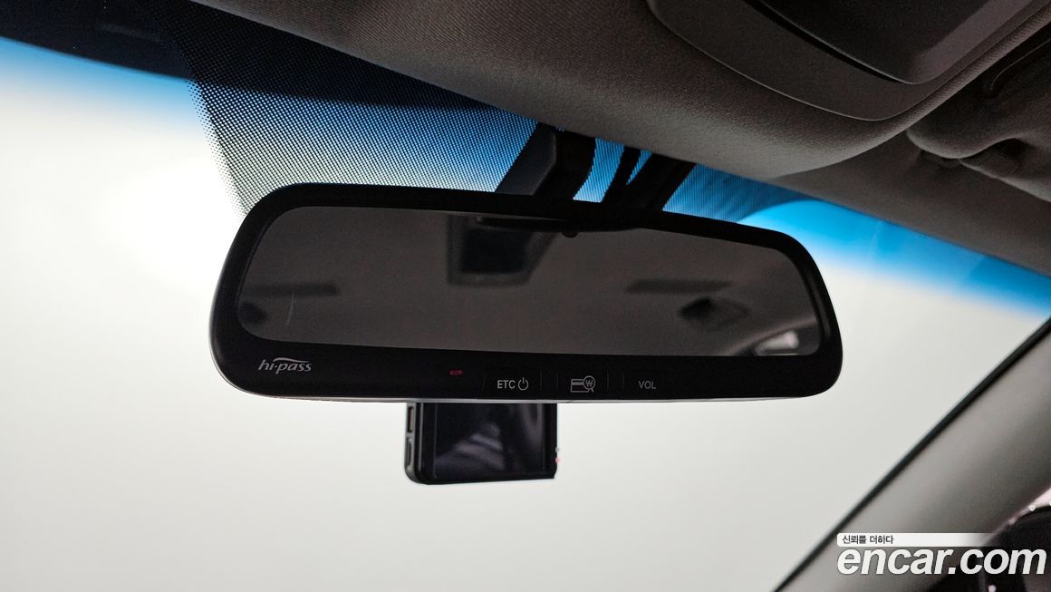 Kia OPIRUS 2010