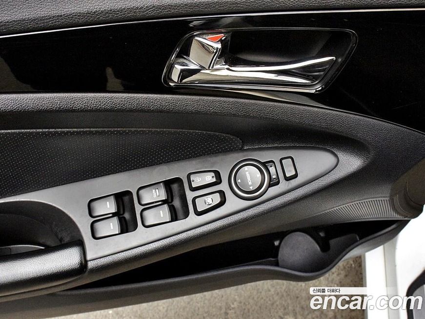 Hyundai Sonata 2011
