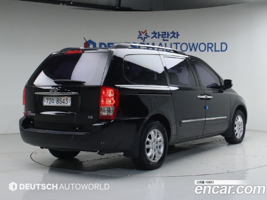 Kia Canival 2011