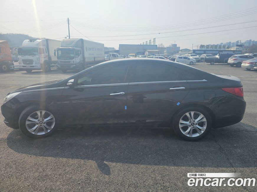 Hyundai Sonata 2011