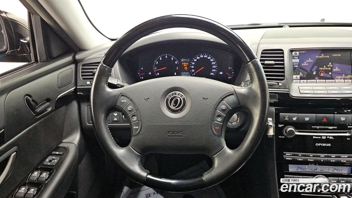 Kia OPIRUS 2010