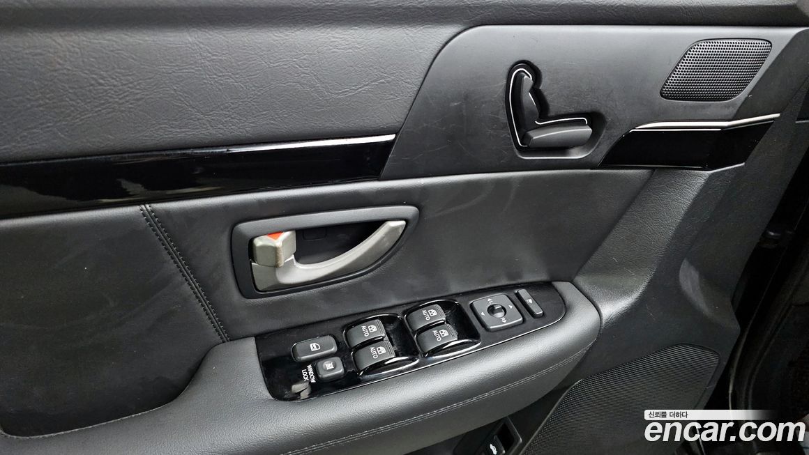 Kia OPIRUS 2010