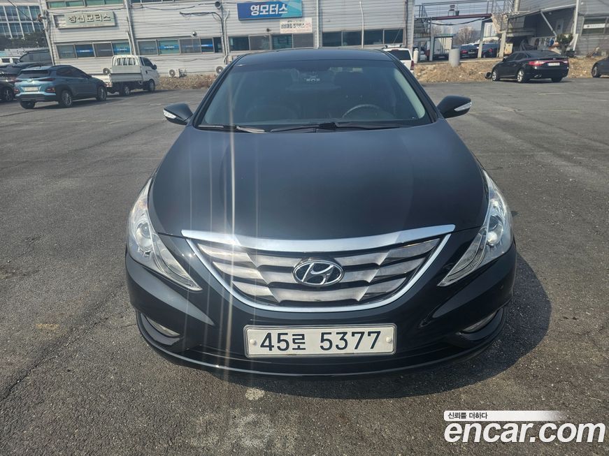 Hyundai Sonata 2011