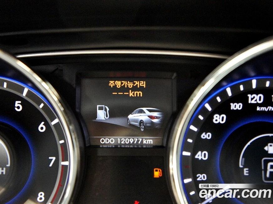 Hyundai Sonata 2011