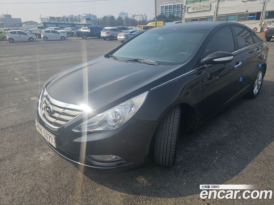 Hyundai Sonata 2011
