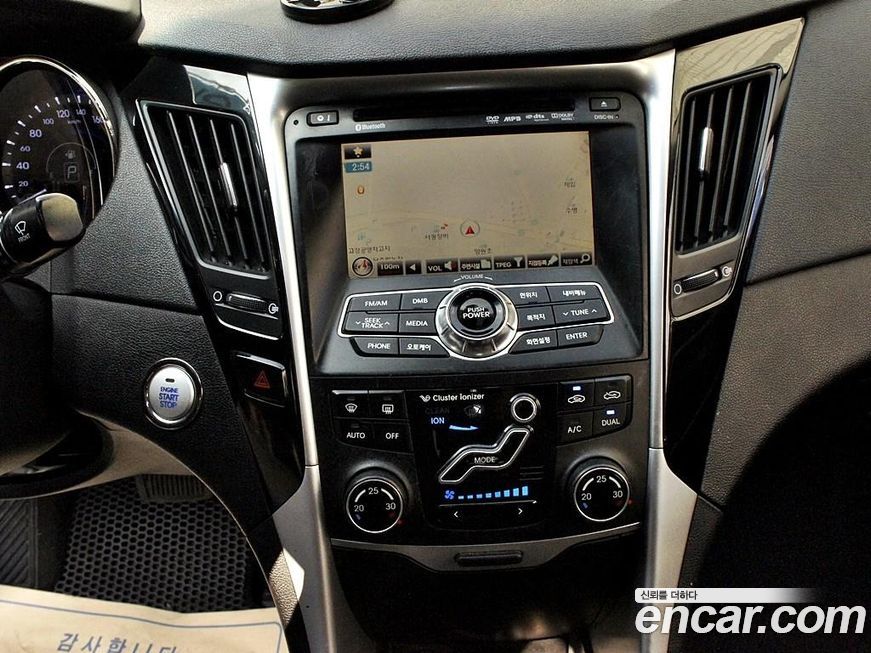 Hyundai Sonata 2011