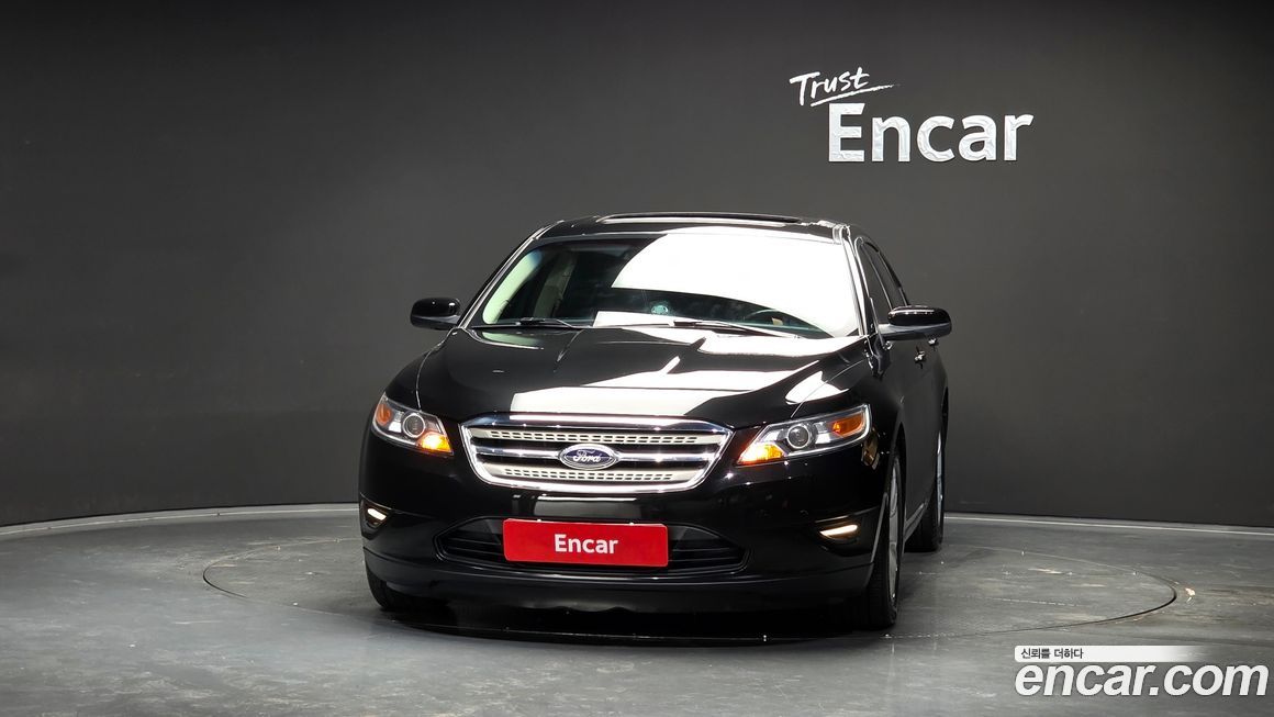 Ford Taurus 2011