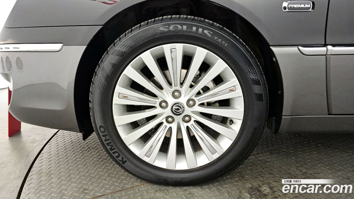 Kia OPIRUS 2010