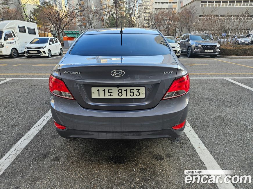 Hyundai Accent 2015