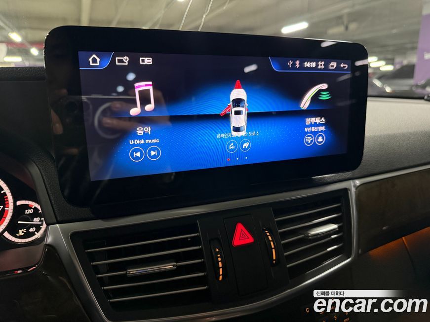 Mercedes-Benz E-Class 2011