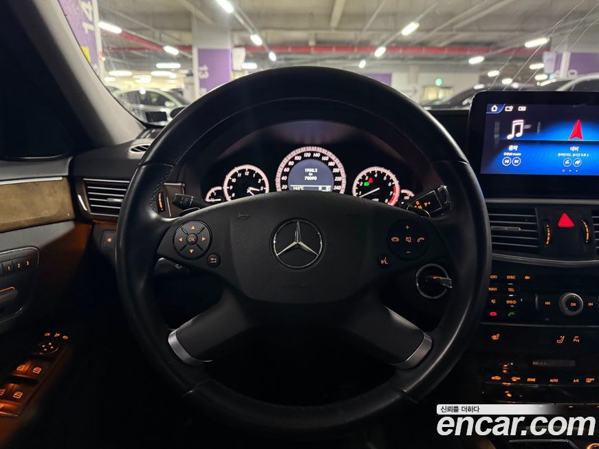 Mercedes-Benz E-Class 2011