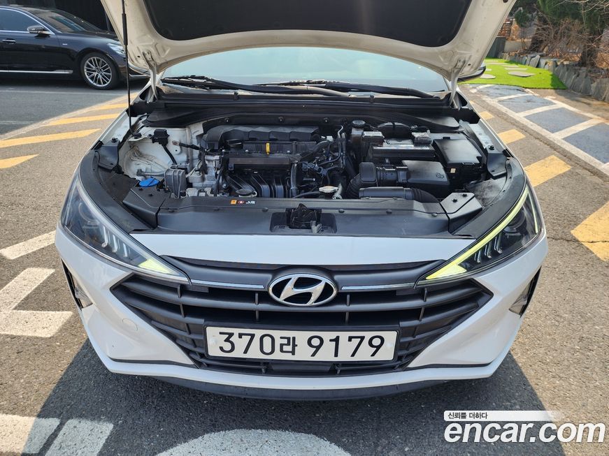 Hyundai AVANTE 2019