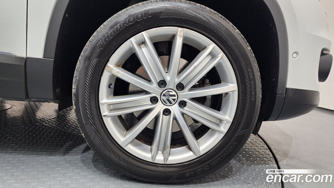 Volkswagen Tiguan 2014