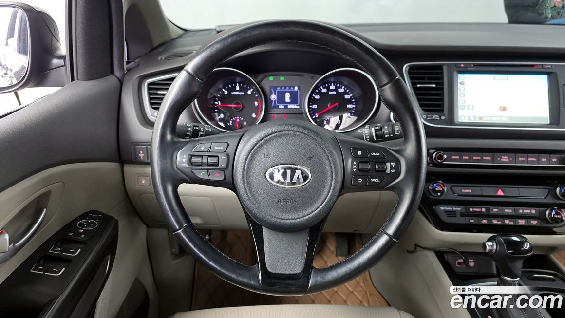 Kia Canival 2015