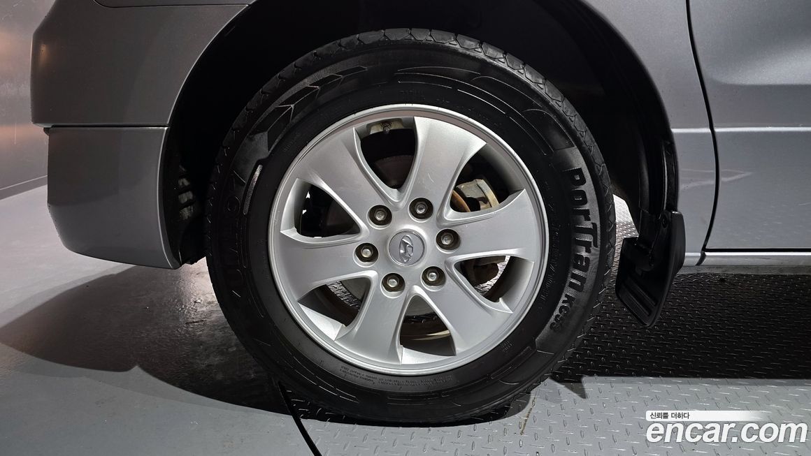 Hyundai Starex 2016
