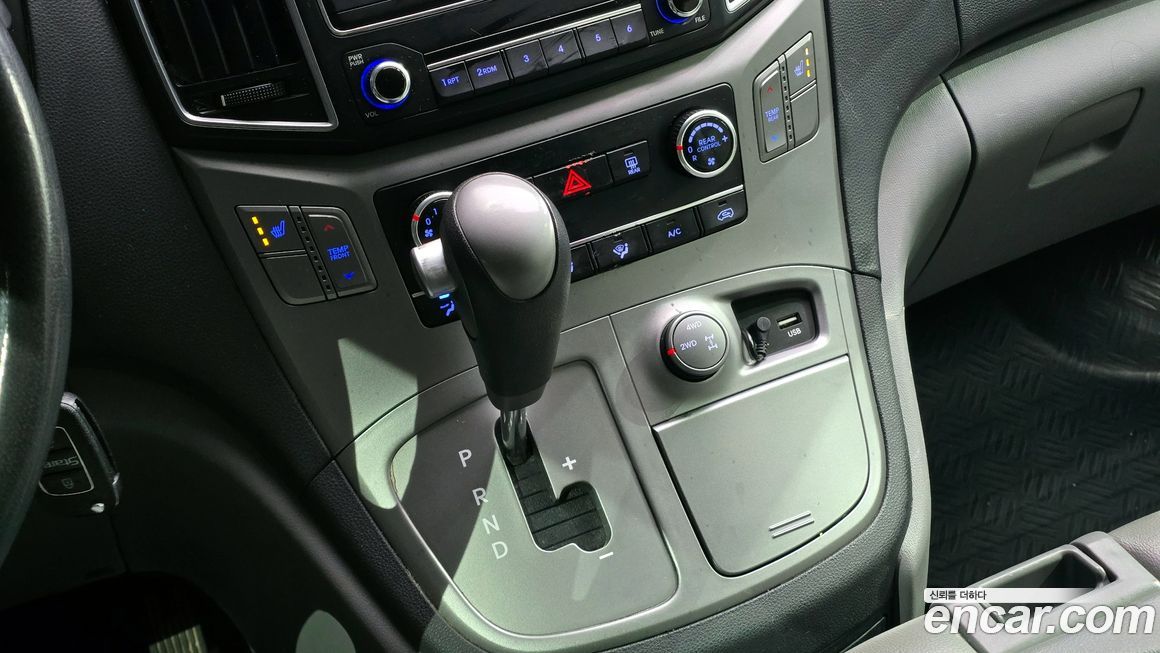 Hyundai Starex 2016