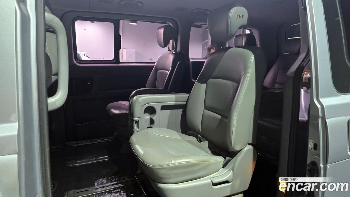 Hyundai Starex 2016