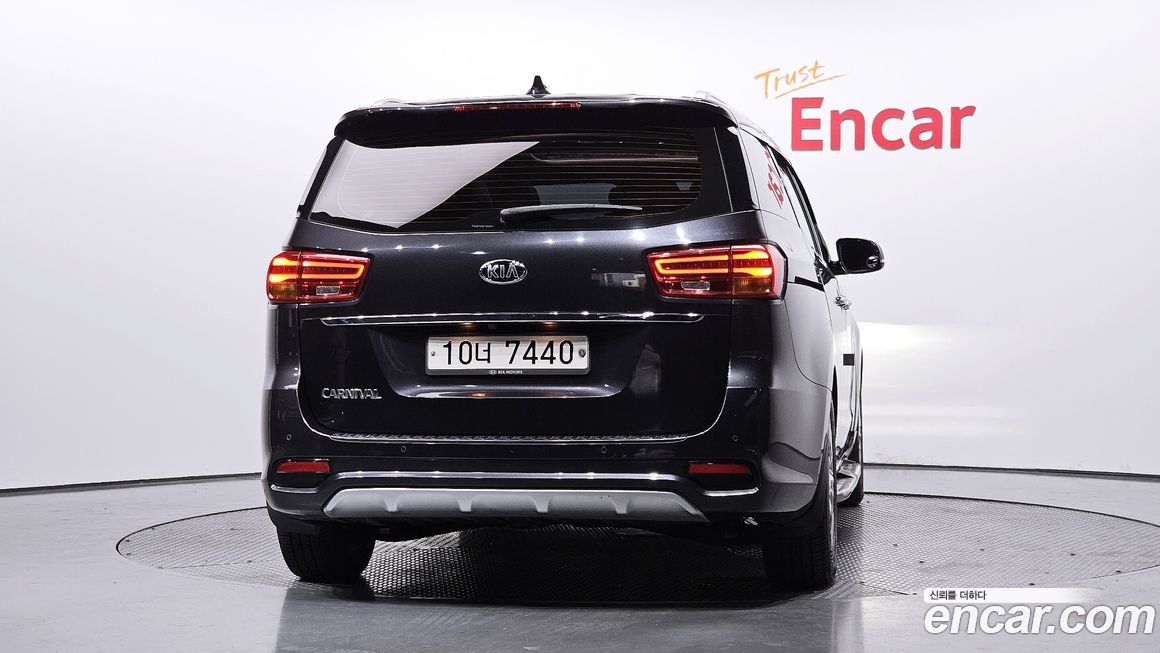 Kia Canival 2019