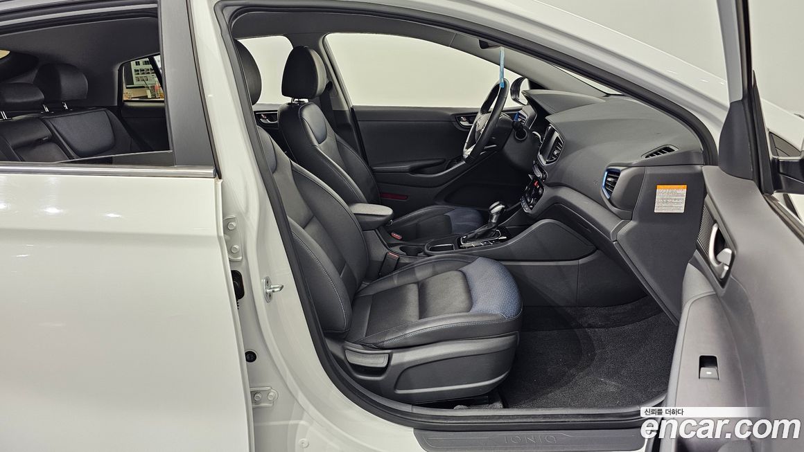 Hyundai Ioniq 2016
