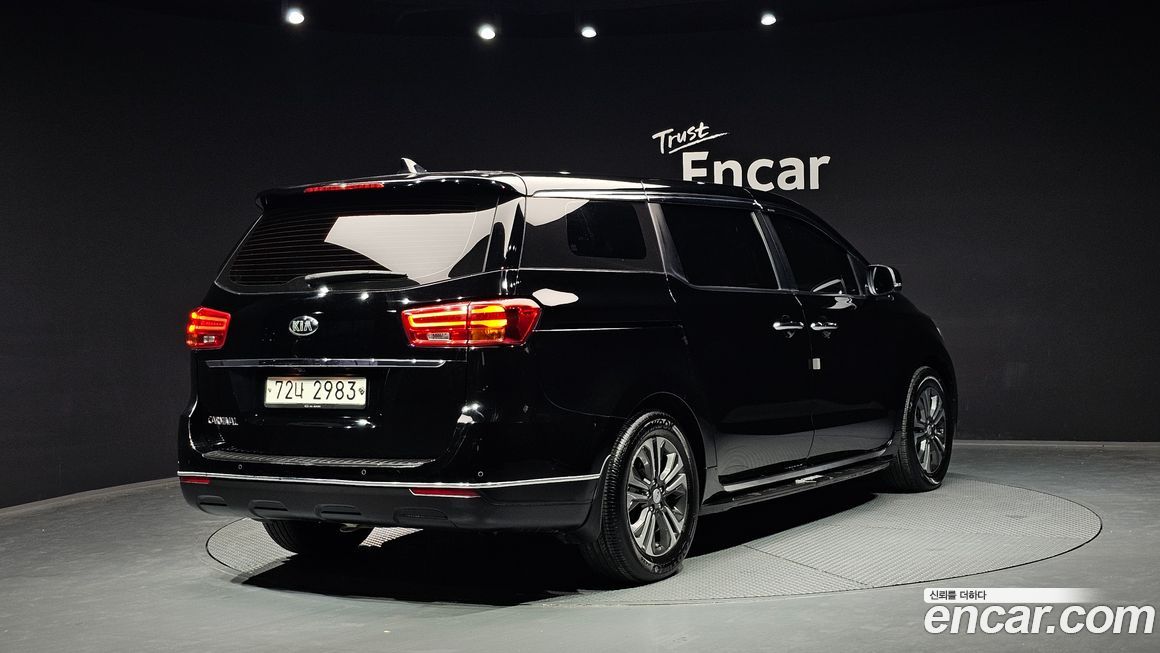 Kia Canival 2019