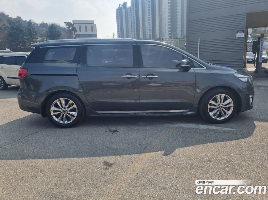 Kia Canival 2018