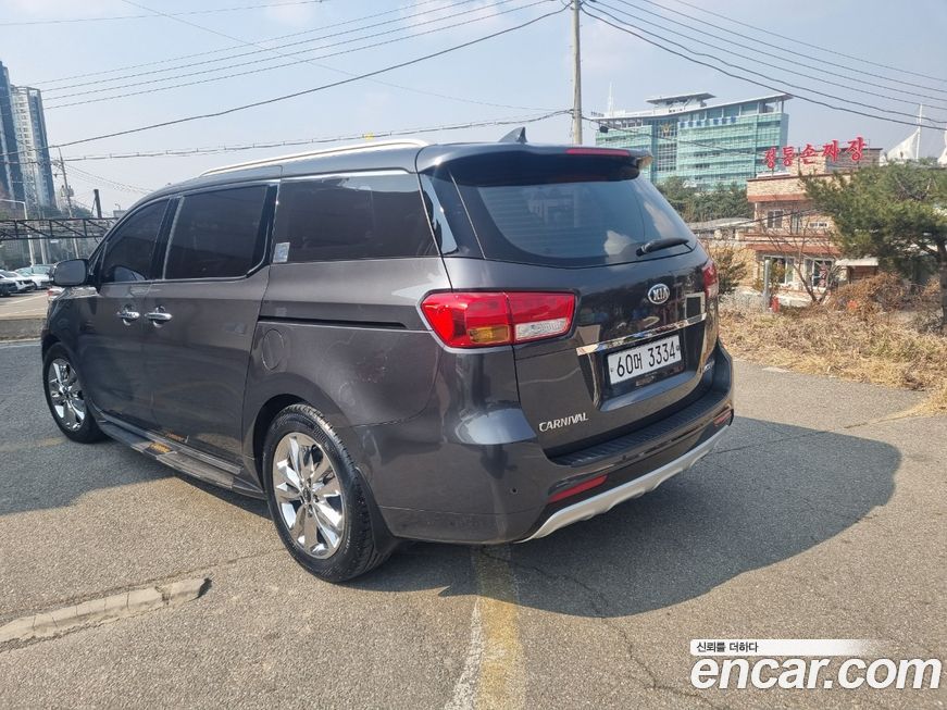 Kia Canival 2018
