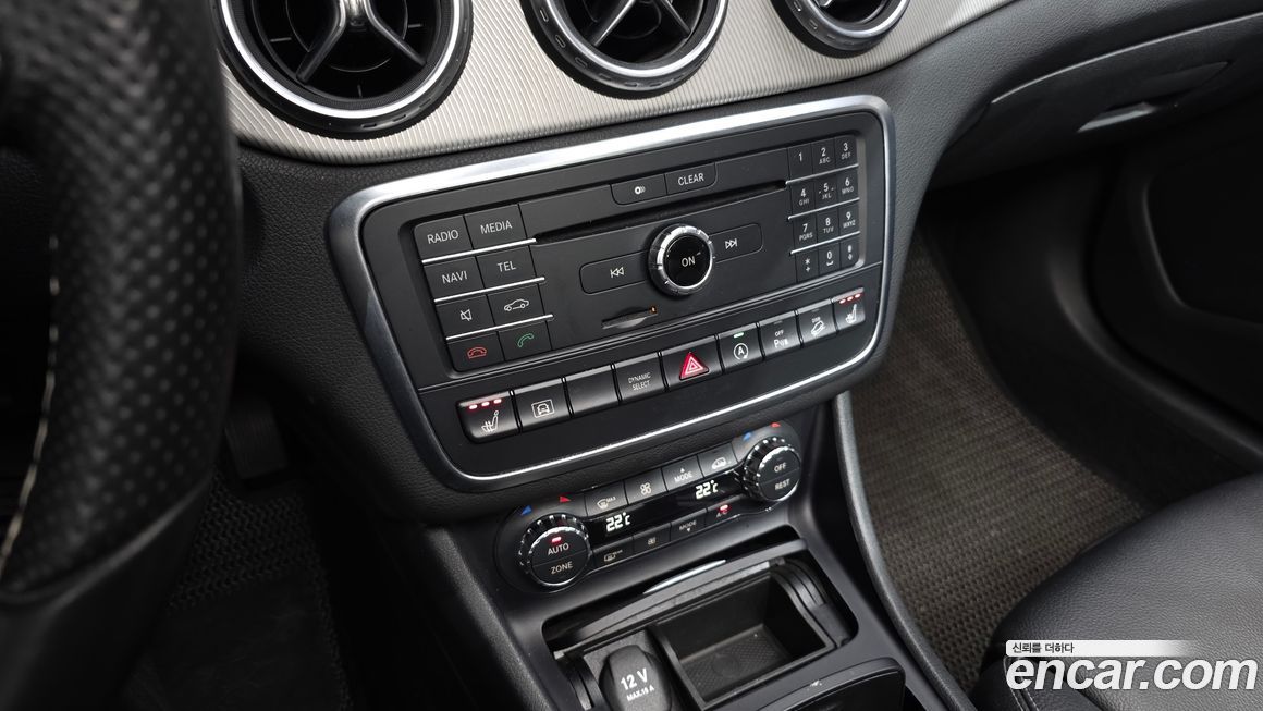 Mercedes-Benz GLA-Class 2016