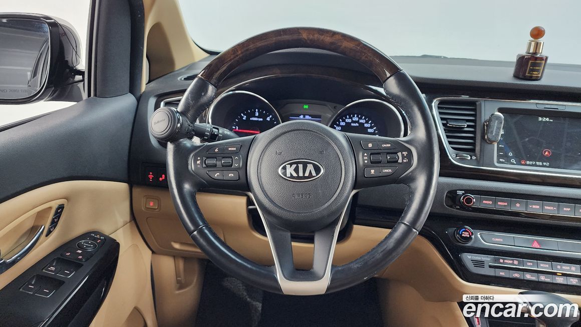 Kia Canival 2019
