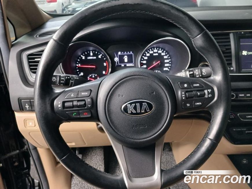 Kia Canival 2016